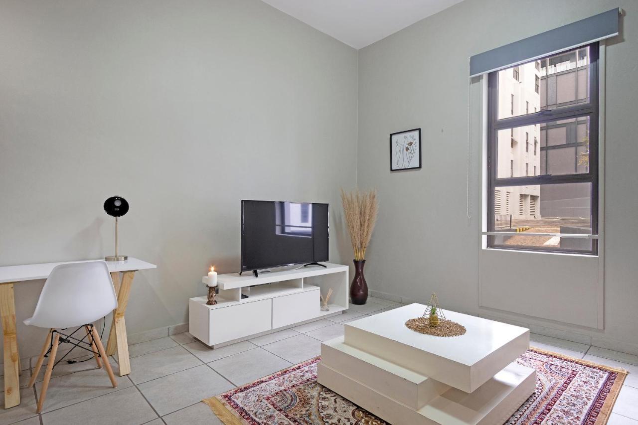 Urban Oasis Apartments At The Bolton Johannesburg Bagian luar foto