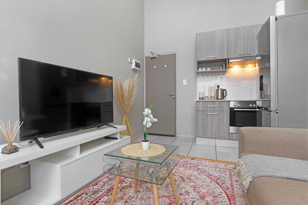 Urban Oasis Apartments At The Bolton Johannesburg Bagian luar foto
