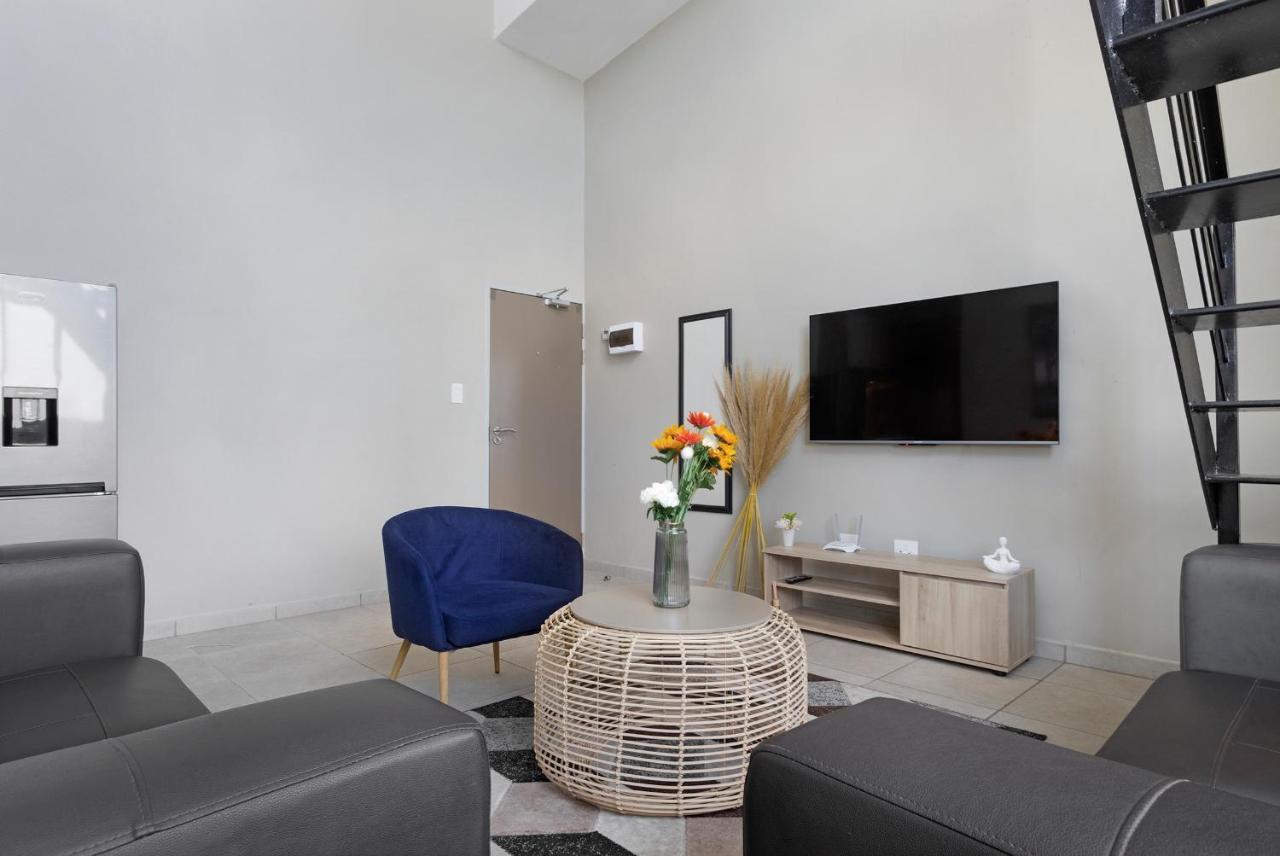 Urban Oasis Apartments At The Bolton Johannesburg Bagian luar foto